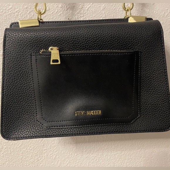 Steve Madden purse, black, gold detailing, two pockets, cross body and hand bag - Picture 3 of 3